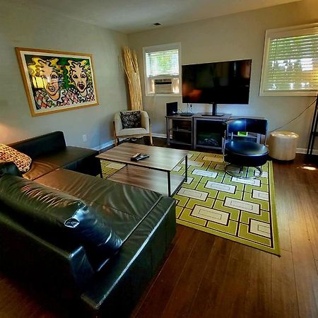 Spacious Cherry Creek Villa Denver Exterior photo